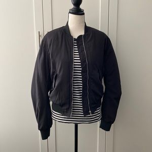 H & M women’s black bomber jacket.
